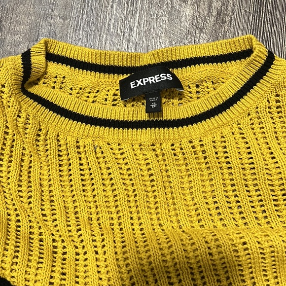 Cropped Sweater Express - Picture 2 of 2